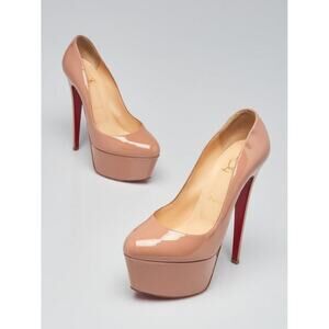Christian Louboutin Victoria beige patent leather pumps 38.5 EU